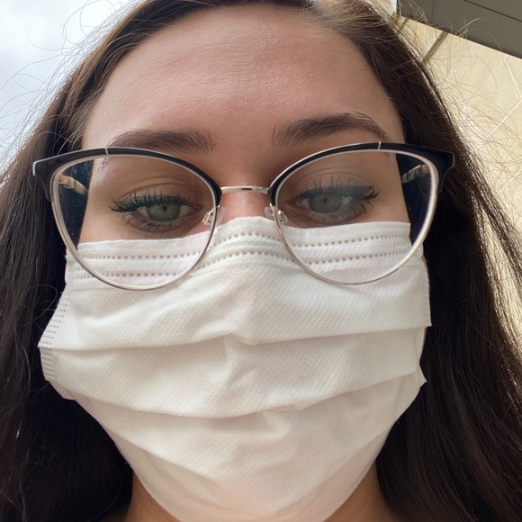 Meet your Posher, Hailey - Picture 2 of 3